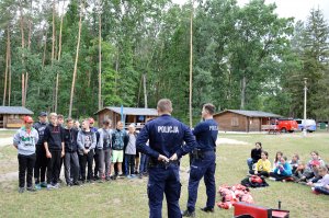spotkanie policjantów z obozowiczami