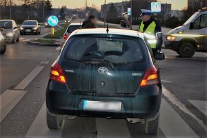 policjanci na wypadku drogowym
