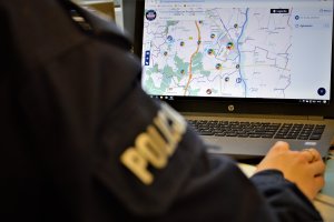 policjant przy KMZB