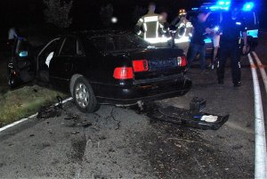 policjanci pracują na wypadku