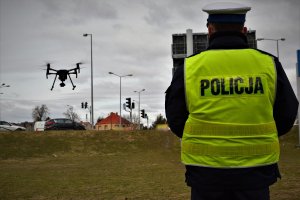 policjanci ruchu drogowego uczestniczą w działaniach