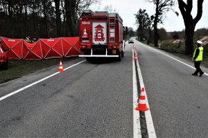 policjanci wykonują czynności na wypadkach
