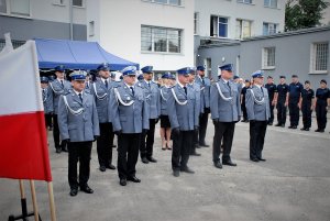 policjanci i pracownicy cywilni podczas obchodów Święta Policji