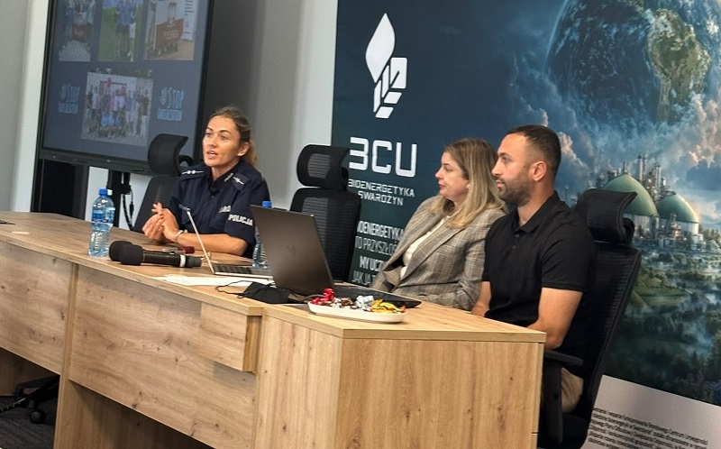 Policjantka wzięła udział w konferencji „Stop Radykalizmu” w Swarożynie